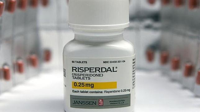 RIESGO DE ICTUS Y DIABETES Multa de mil millones a una farmacéutica por ocultar efectos del risperdal Un juez de Arkansas (Estados Unidos) condena a Johnson&Johnson a pagar más de mil millones de dólares