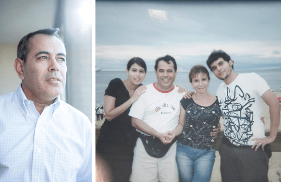 Hasta que Susana comenzó a olvidar, ella y su familia viajaban juntos para todos lados. En 2009, por ejemplo, fueron a Punta del Este, donde se tomaron esta foto que hoy, tanto Carlos (el marido de Susana, a la izquierda) como sus hijos, atesoran y miran con mucha nostalgia. “Ese paseo fue justo un año antes de que a Susana le diagnosticaran alzhéimer precoz. Desde entonces, nuestra vida dio un vuelco para siempre”, cuenta el esposo.