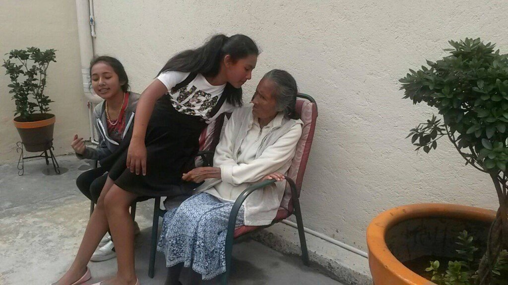 alix-valdez-consuelo-abuela_cartas-alzheimer