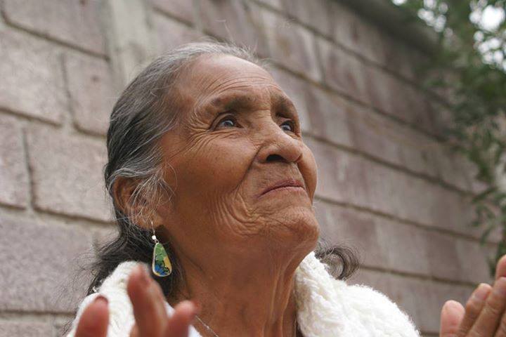 tonita-mexico-reza_alzheimer-cartas-alzheimer