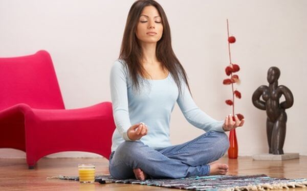 MEDITAR-QUIERO-SER-FELIZ-COMO-MEDITAR-EN-CASA-1